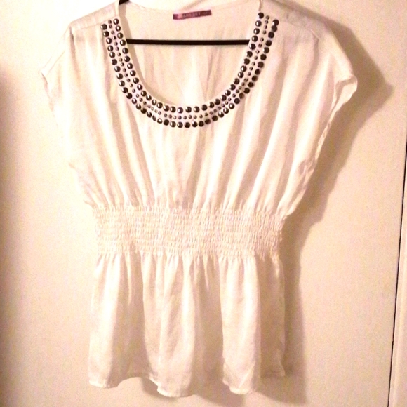 Top - Picture 2 of 2